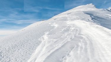 iceland peak climibing